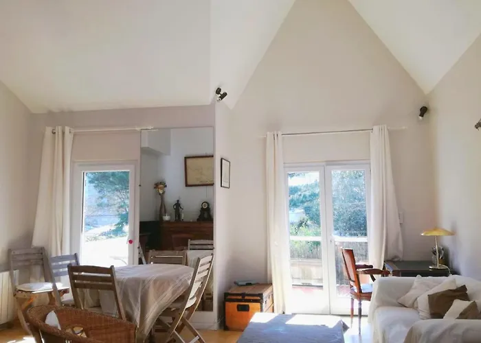 Beautiful House Facing The Alder Wood And Dom wakacyjny *